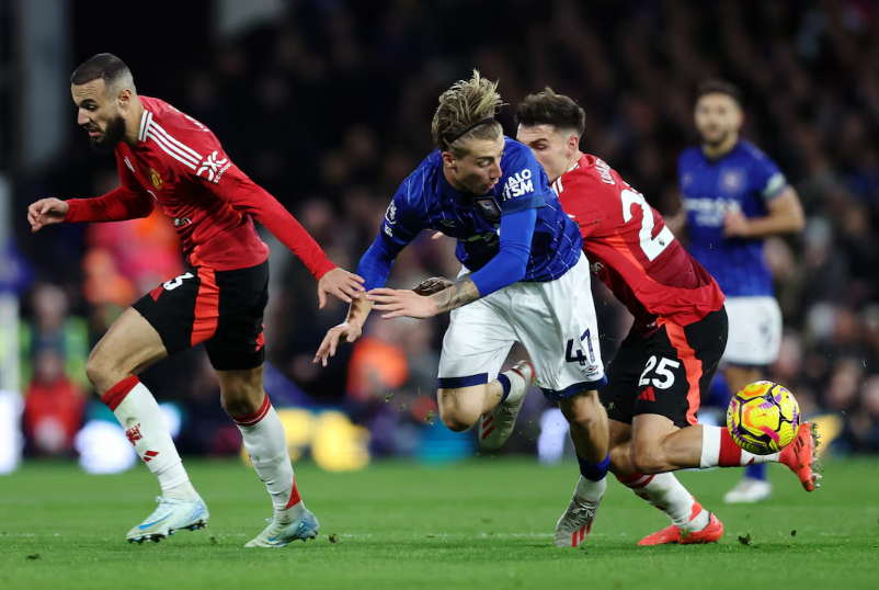 Ipswich Town vs Manchester United (23:30 – 24/11) | Xem lại trận đấu