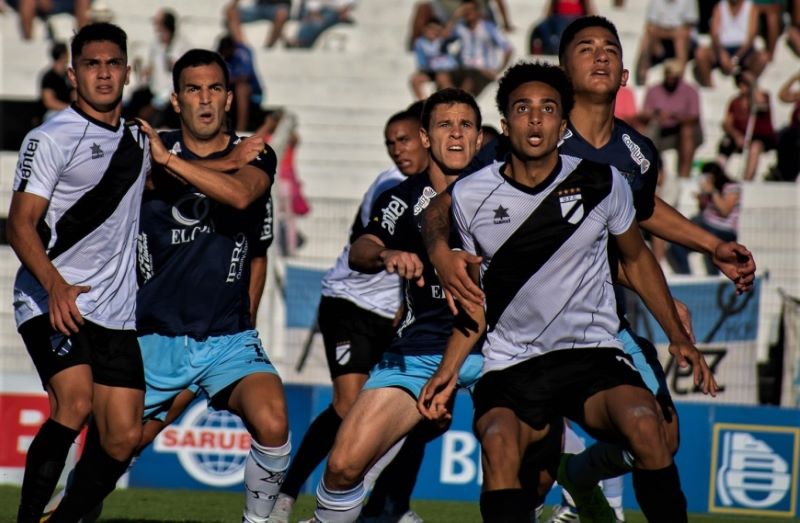 nhan-dinh-danubio-vs-cerro-ngay-14-11