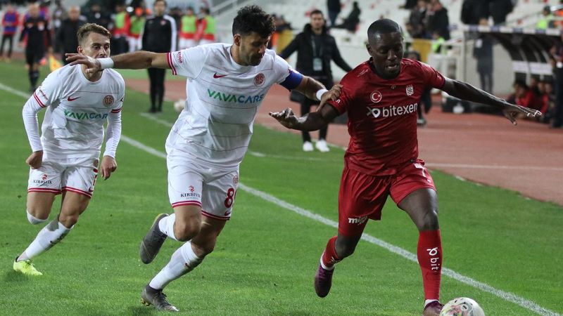 Nhận định soi kèo Antalyaspor vs Sivasspor lúc 00h00 ngày 30/11/2024