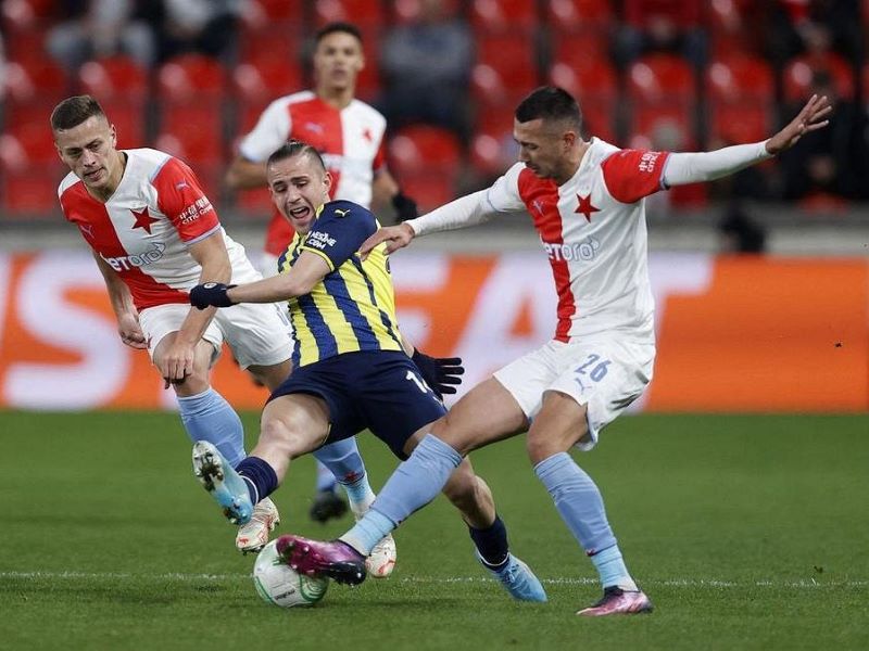 Nhận định soi kèo Slavia Prague vs Fenerbahce lúc 03h00 ngày 29/11/2024